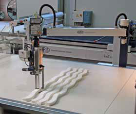 servo_cutter_small_02-big-500x358